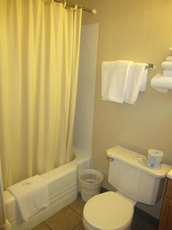 Swiss Cottage Inn Niagara Falls Eksteriør bilde